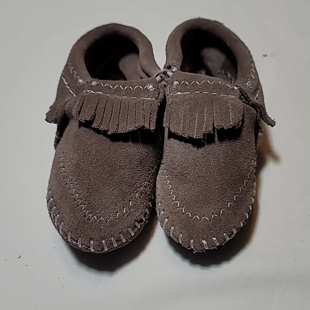 Minneconta Brown Moccasins with Fringe and Soft Sole